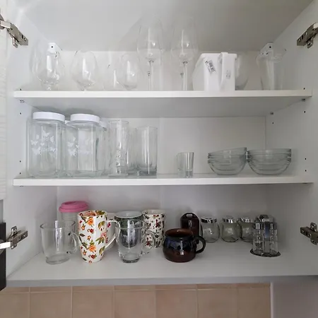 Pb Byvanie V Tichej Lokalite Blizko Vlakovej I Autobusovej Stanice Pb