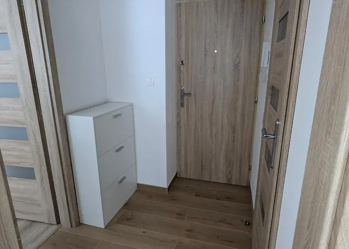 Pb Byvanie V Tichej Lokalite Blizko Vlakovej I Autobusovej Stanice Pb Považská Bystrica